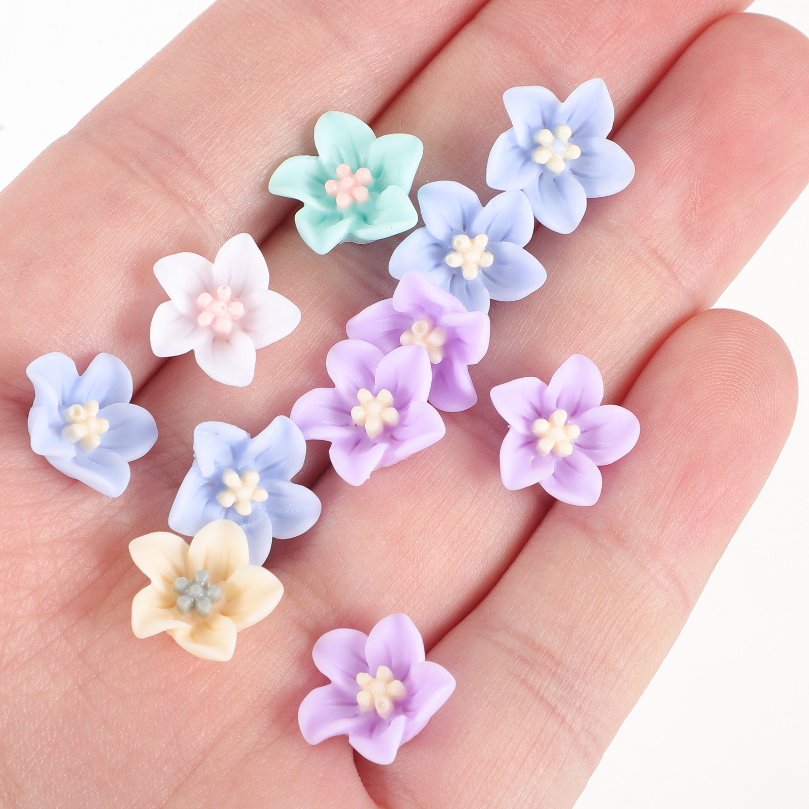Resin Craft Supplies - 200Pcs Tiny Flower Resin Charms Delicate